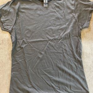 Women’s soft style short sleeve tshirt